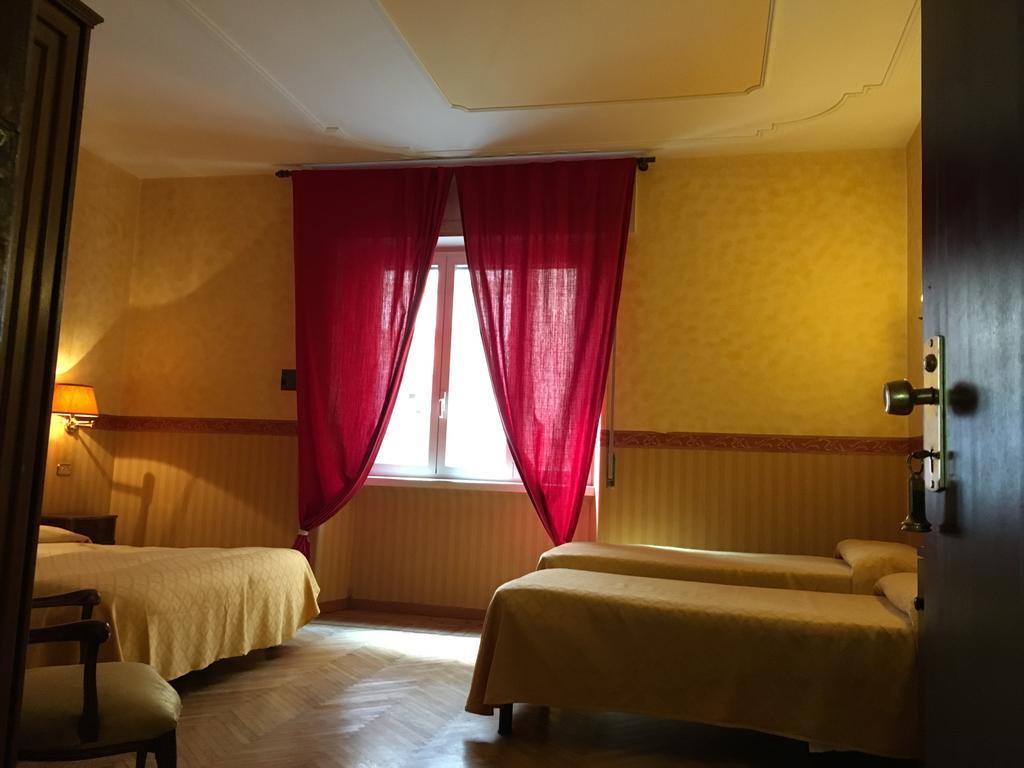 Hotel Trinita Dei Monti Rom Exteriör bild